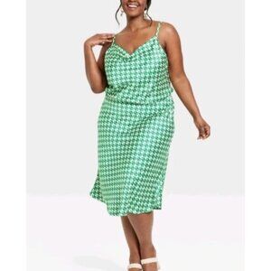 Green Ivory Geometric Print Cowl Neck Satin Midi Dress Size 3X 22‎ 24 Plus Size